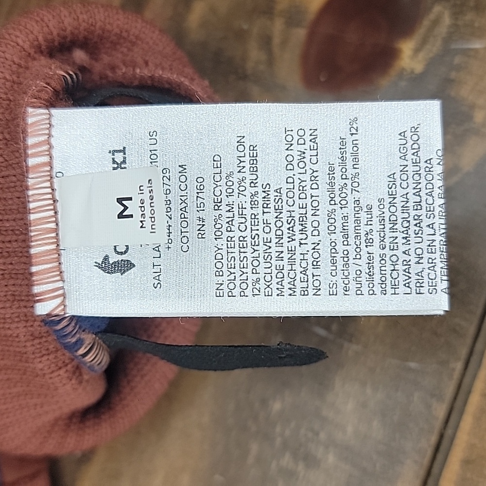 Cotopaxi Gloves Techa Fleece NWOT Never Worn. Pristine Condition, Color Rusty - Picture 3 of 3